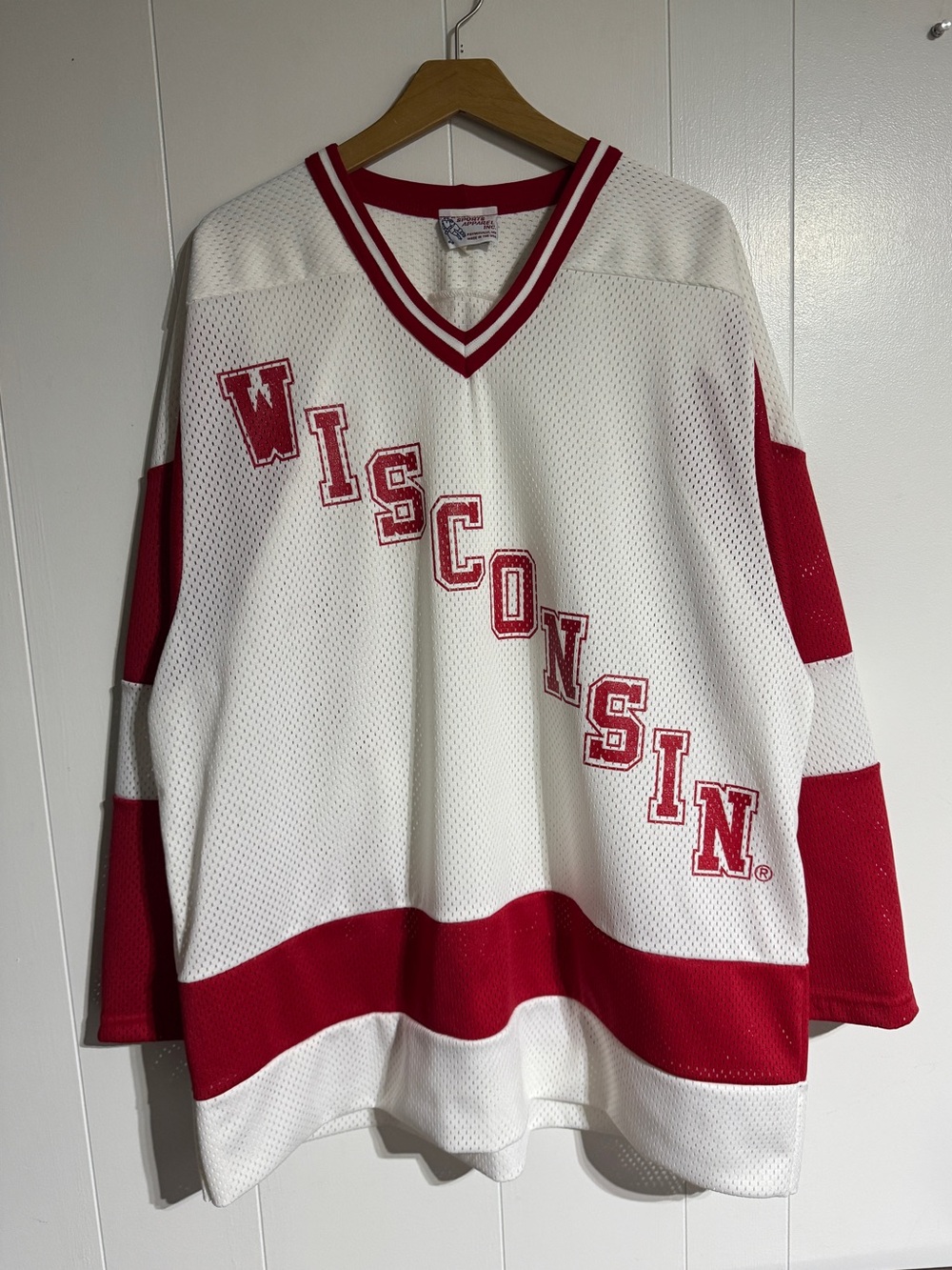 Vintage Wisconsin Hockey Jersey University of Wisconsin Oversized Mesh Shirt